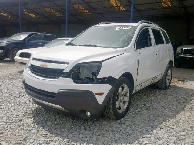 3GNAL2EK7CS566940 - 2012 CHEVROLET CAPTIVA SP WHITE photo 2