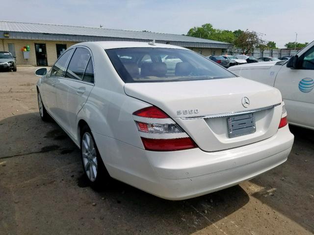 WDDNG71X08A162843 - 2008 MERCEDES-BENZ S 550 WHITE photo 3