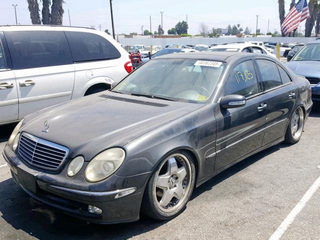 WDBUF65J33A276139 - 2003 MERCEDES-BENZ E 320 CHARCOAL photo 2