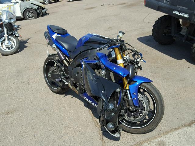 JYARN23E2EA018069 - 2014 YAMAHA YZFR1 BLUE photo 1