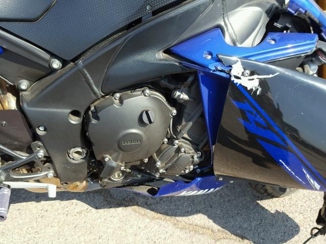 JYARN23E2EA018069 - 2014 YAMAHA YZFR1 BLUE photo 7