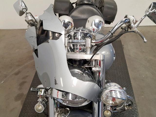 1HFSC52035A200162 - 2005 HONDA VT1300 S SILVER photo 9