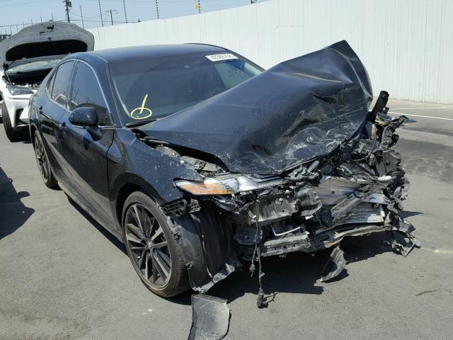 4T1B61HK5JU063216 - 2018 TOYOTA CAMRY XSE BLACK photo 1