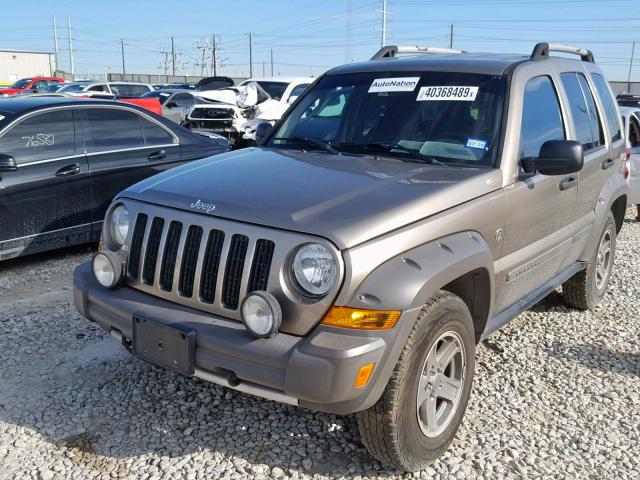 1J4GL38K26W139625 - 2006 JEEP LIBERTY RE GRAY photo 2