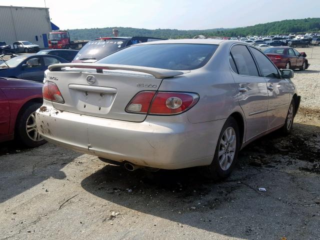 JTHBF30G320068915 - 2002 LEXUS ES 300 SILVER photo 4