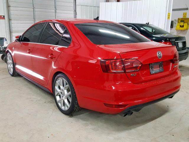 3VW4S7AJ1EM301440 - 2014 VOLKSWAGEN JETTA GLI RED photo 3