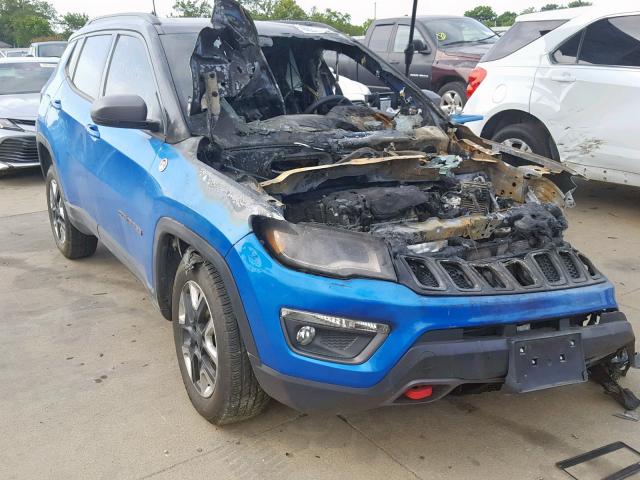 3C4NJDDBXJT154435 - 2018 JEEP COMPASS TR BLUE photo 1