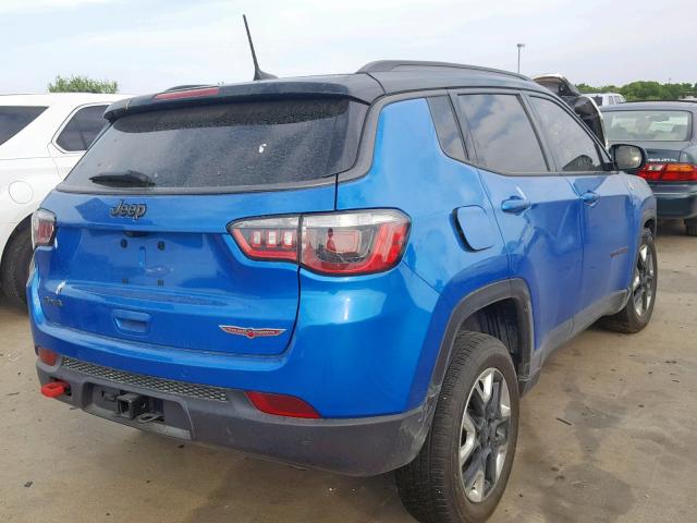 3C4NJDDBXJT154435 - 2018 JEEP COMPASS TR BLUE photo 4