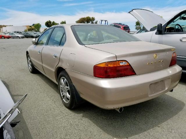 19UUA567X1A004439 - 2001 ACURA 3.2TL GOLD photo 3