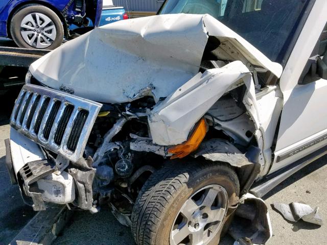 1J8HH48K59C558164 - 2009 JEEP COMMANDER WHITE photo 9