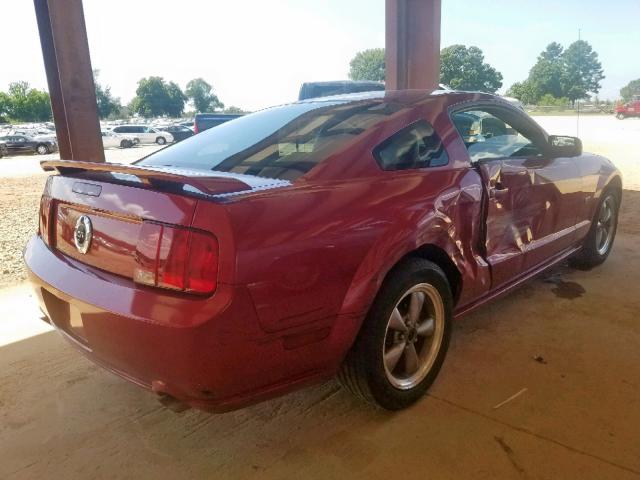 1ZVFT82H565263743 - 2006 FORD MUSTANG GT MAROON photo 4