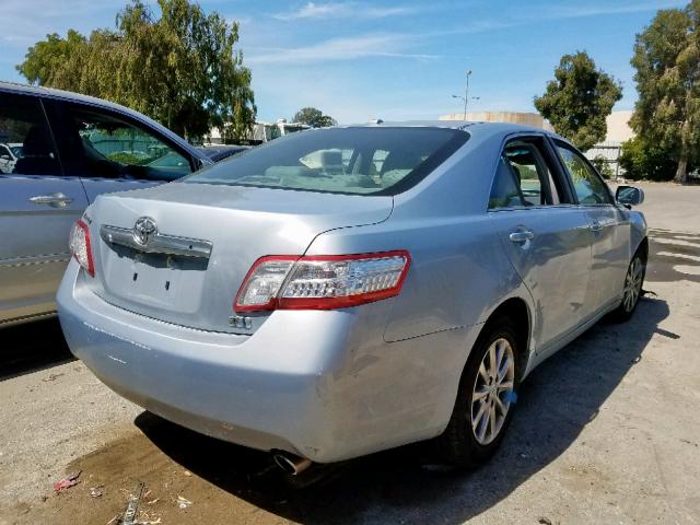 4T1BB3EK2BU142470 - 2011 TOYOTA CAMRY HYBR BLUE photo 4