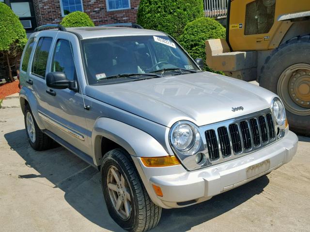 1J4GL58K85W564552 - 2005 JEEP LIBERTY LI SILVER photo 1