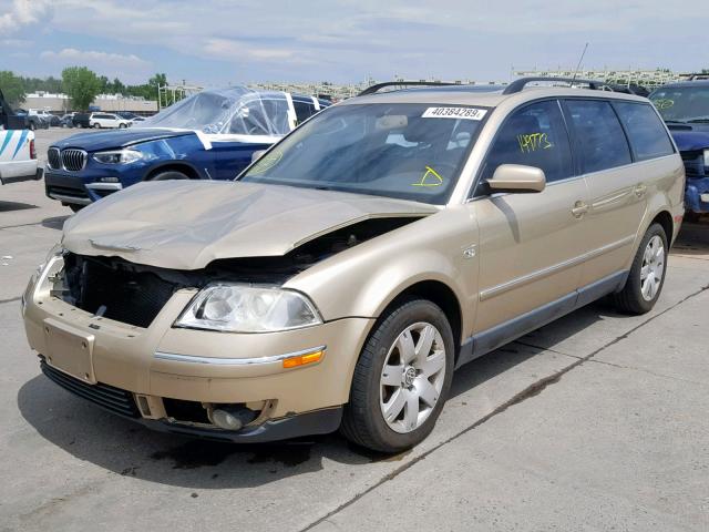 WVWWH63B52E190340 - 2002 VOLKSWAGEN PASSAT GLX GOLD photo 2