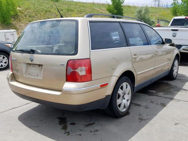 WVWWH63B52E190340 - 2002 VOLKSWAGEN PASSAT GLX GOLD photo 4