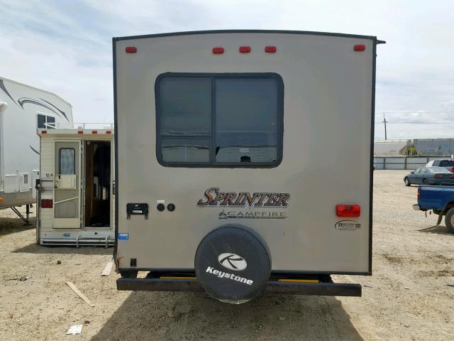 4YDT29F20H1531013 - 2017 KEYSTONE SPRINTER ორფეროვანი ფოტო 5