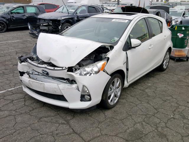 JTDKDTB39E1075027 - 2014 TOYOTA PRIUS C WHITE photo 2