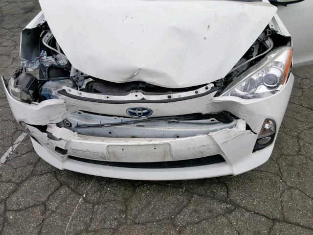 JTDKDTB39E1075027 - 2014 TOYOTA PRIUS C WHITE photo 9