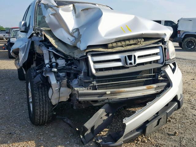 5FNYF18208B025796 - 2008 HONDA PILOT VP SILVER photo 9