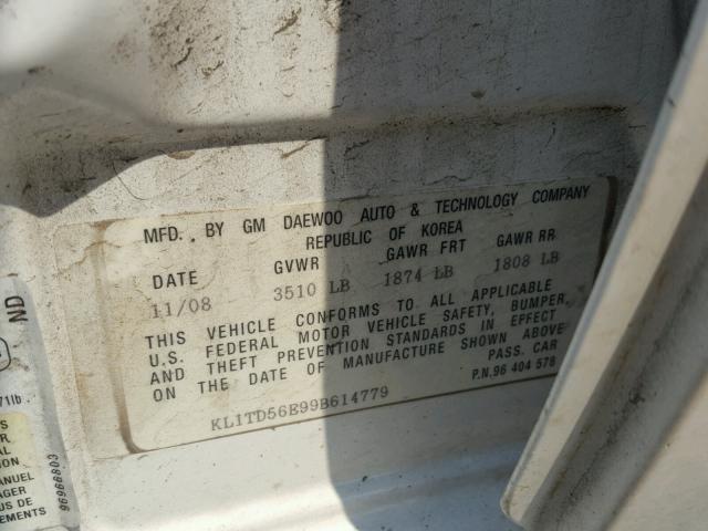 KL1TD56E99B614779 - 2009 CHEVROLET AVEO LS WHITE photo 10