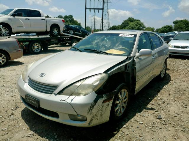 JTHBF30GX20077546 - 2002 LEXUS ES 300 SILVER photo 2