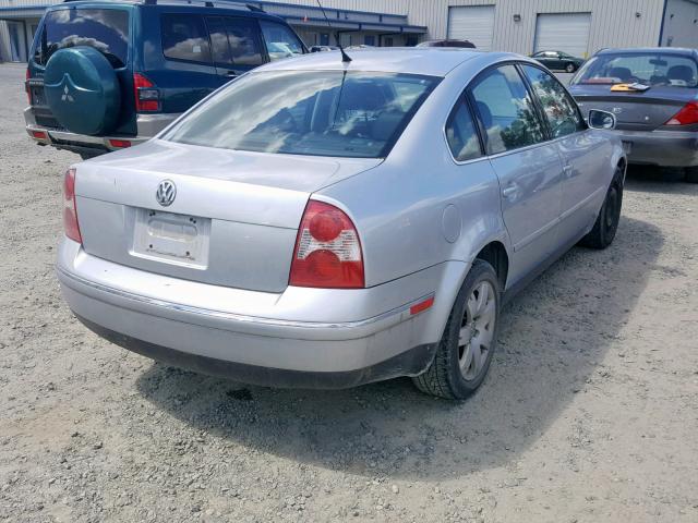 WVWRH63B72P294104 - 2002 VOLKSWAGEN PASSAT GLX SILVER photo 4