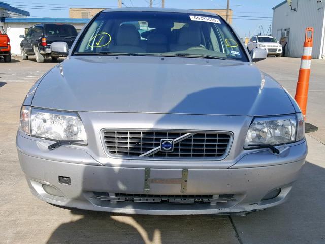 YV1TS592451405623 - 2005 VOLVO S80 2.5T SILVER photo 9