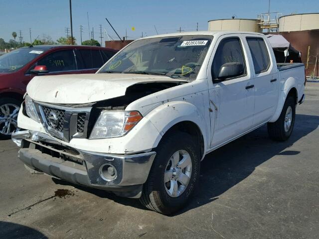 1N6AD0ER9AC419493 - 2010 NISSAN FRONTIER C WHITE photo 2