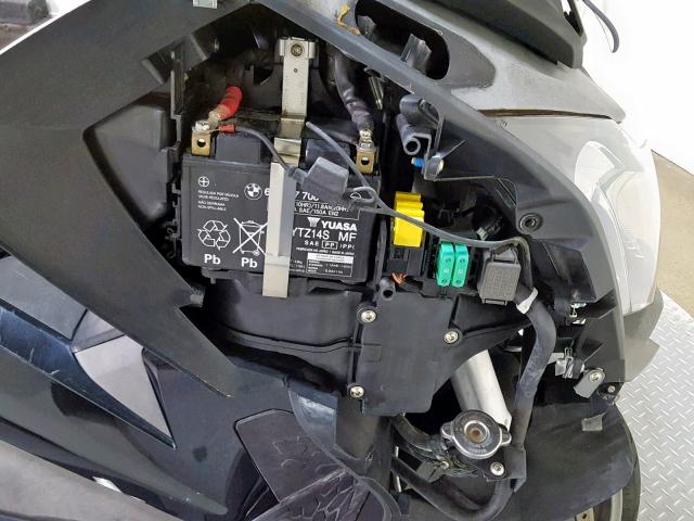 WB1013409EZT97023 - 2014 BMW C650 GT BLACK photo 13