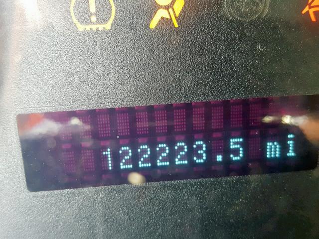 1FAHP35N38W254451 - 2008 FORD FOCUS SE RED photo 8