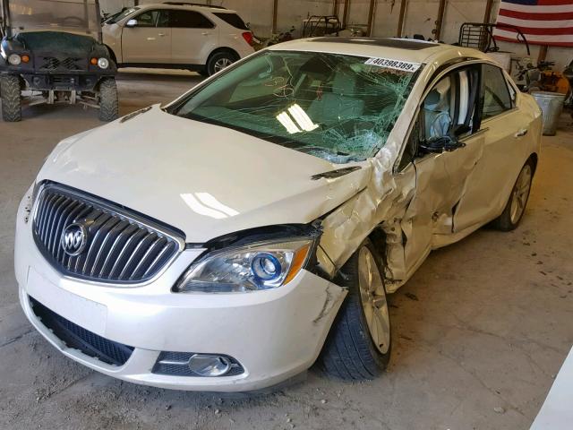 1G4PR5SK0D4134565 - 2013 BUICK VERANO CON CREAM photo 2