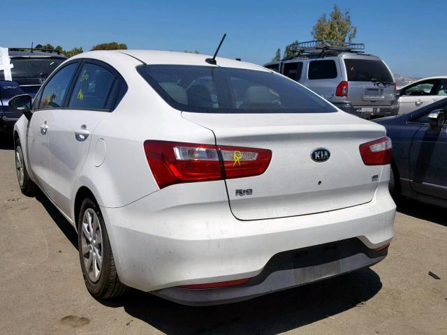 KNADM4A38H6117790 - 2017 KIA RIO LX WHITE photo 3