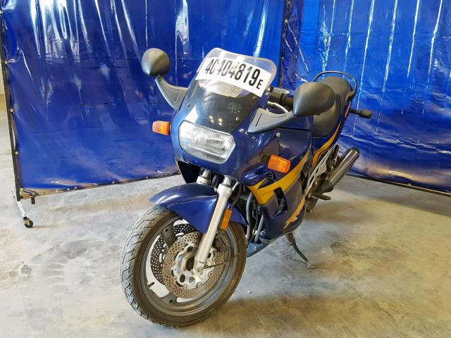 JS1GN72A5V2102530 - 1997 SUZUKI GSX600 F BLUE photo 2