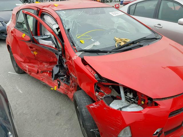 JTDKDTB38E1076766 - 2014 TOYOTA PRIUS C RED photo 9