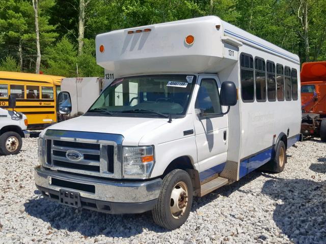 1FDFE4FS9DDB16061 - 2013 FORD ECONOLINE Bílá fotografie 2