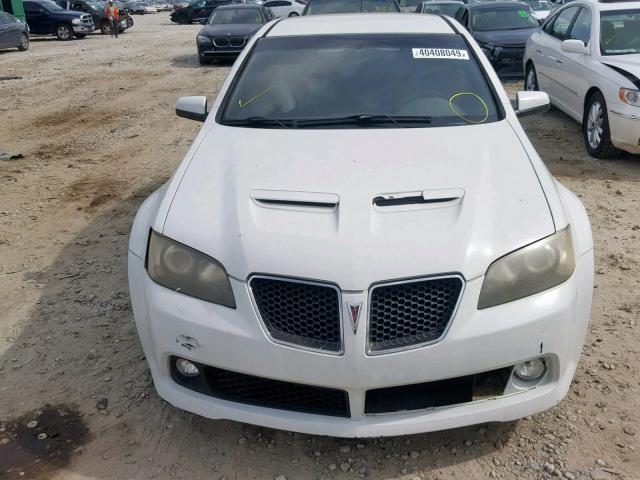 6G2ER577X8L124967 - 2008 PONTIAC G8 WHITE photo 9