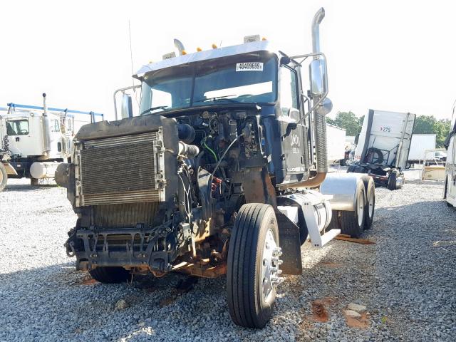 1M1AN07Y0FM019408 - 2015 MACK 600 CHU600 WHITE photo 2