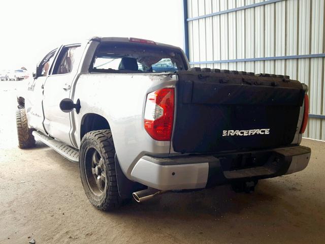 5TFHY5F17JX756782 - 2018 TOYOTA TUNDRA CRE SILVER photo 3