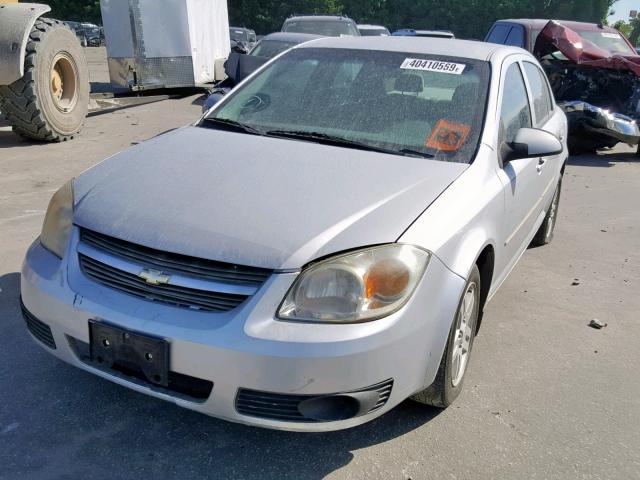 1G1AL52F257539348 - 2005 CHEVROLET COBALT LS SILVER photo 2