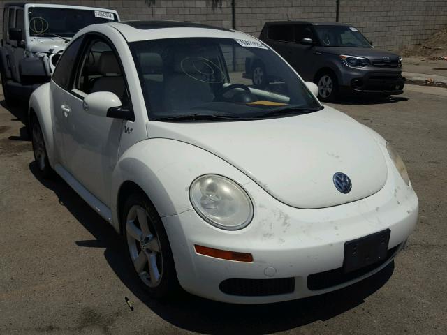 3VWFG31C58M511130 - 2008 VOLKSWAGEN NEW BEETLE WHITE photo 1