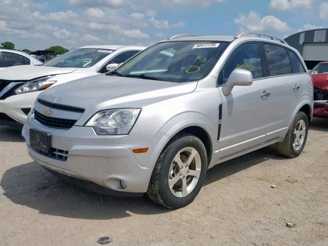 3GNAL3E52CS647456 - 2012 CHEVROLET CAPTIVA SP SILVER photo 2