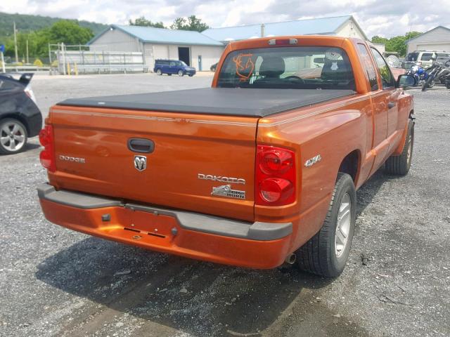 1D7CW3BK3AS188603 - 2010 DODGE DAKOTA SXT ORANGE photo 4