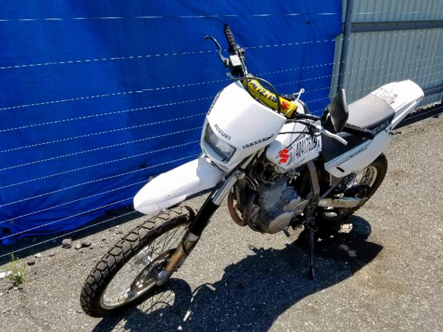 JS1SP46A2J2101407 - 2018 SUZUKI DR650 SE WHITE photo 2