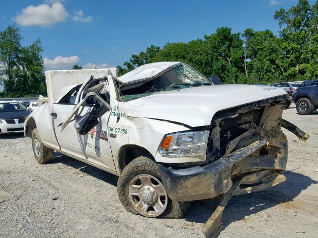 3C6UR5HJ7JG282904 - 2018 RAM 2500 ST WHITE photo 1