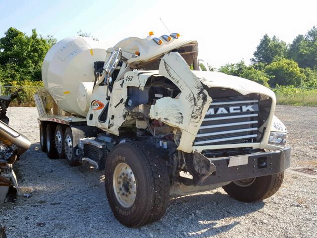 1M2GR2GC7LM011327 - 2020 MACK GRANITE BEIGE photo 1