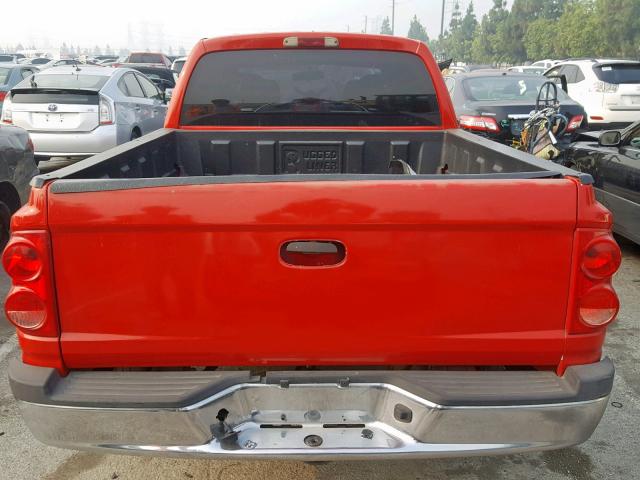 1D7HE28K56S687503 - 2006 DODGE DAKOTA QUA RED photo 9