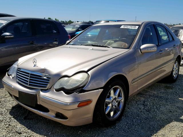 WDBRF84J84F460211 - 2004 MERCEDES-BENZ C 320 4MAT SILVER photo 2