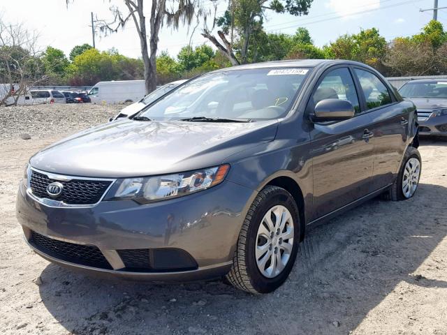 KNAFU4A27D5724408 - 2013 KIA FORTE EX CHARCOAL photo 2