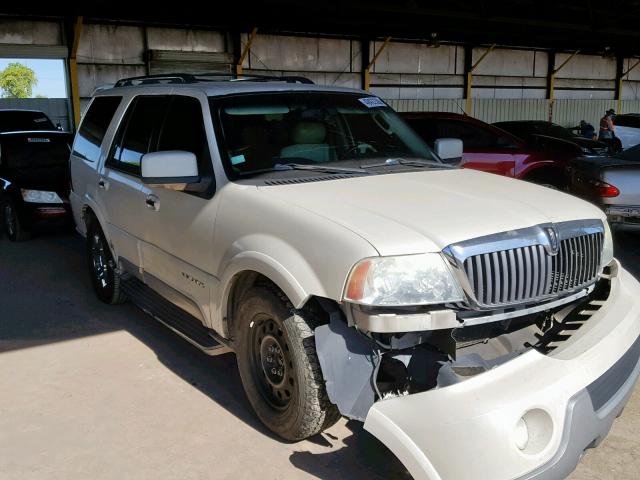 5LMFU28R34LJ37766 - 2004 LINCOLN NAVIGATOR 白色 照片 1