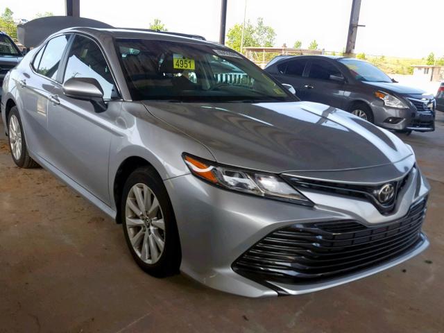 4T1B11HK6JU502955 - 2018 TOYOTA CAMRY L SILVER photo 1